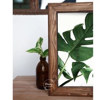 قاب عکس چوبی  سایز 25 *20   نمای 17میل (پس کرایه )